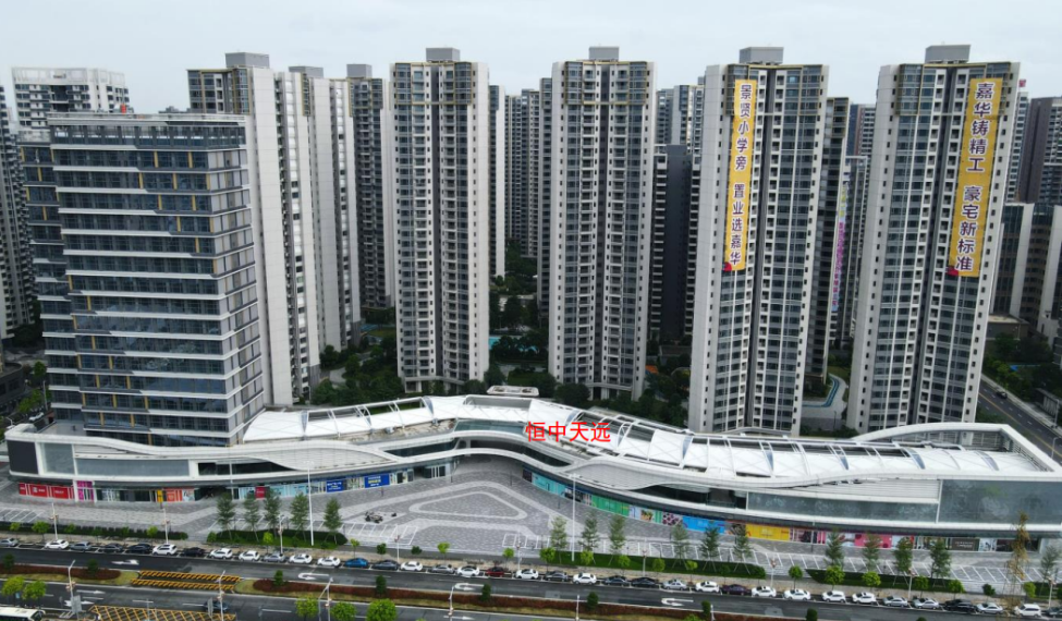 恒中天远承建江门嘉瀚花园商业中心天幕工程顺利竣工交付